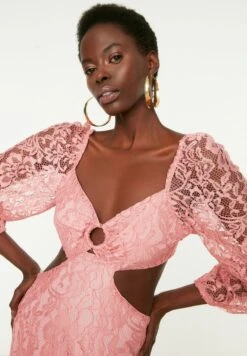 Trendyol Mesh Insert Diamond Neck Cut Out Detail Dress 17 Trendyol Mesh Insert Diamond Neck Cut Out Detail Dress -Silk Bloom Dresses Store 9 zoom desktop 11